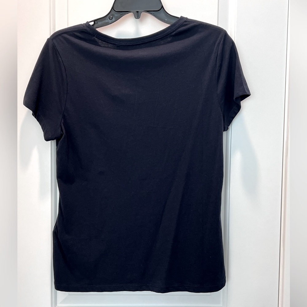 Levi’s Navy Blue Tee - Picture 2 of 3